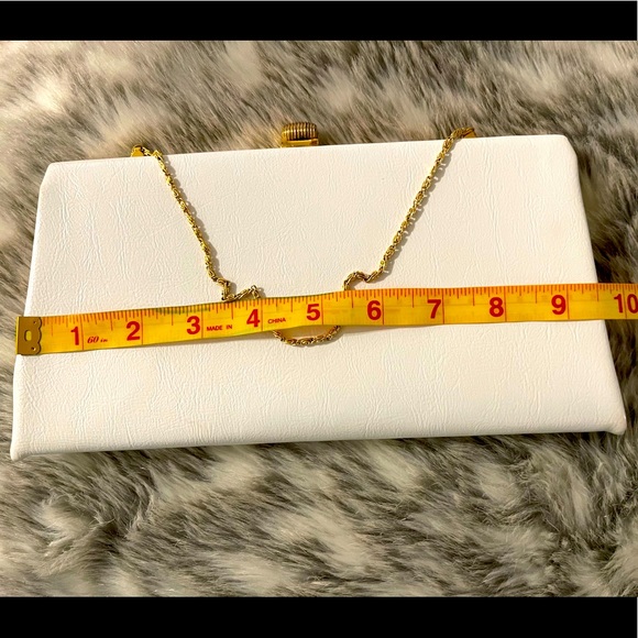 White Clutch - Picture 3 of 9